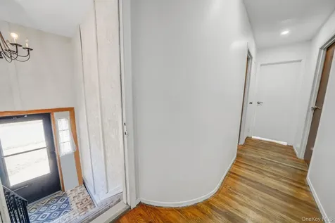 676 Bohemia Parkway Sayville NY 11782