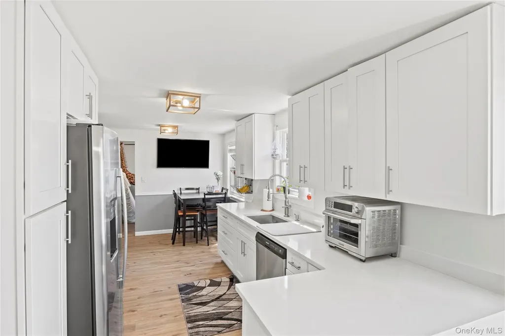 26 Allegheny Drive E Farmingville NY 11738