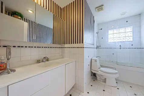 2175 Legion Street Bellmore NY 11710