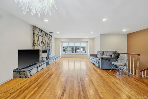 2175 Legion Street Bellmore NY 11710