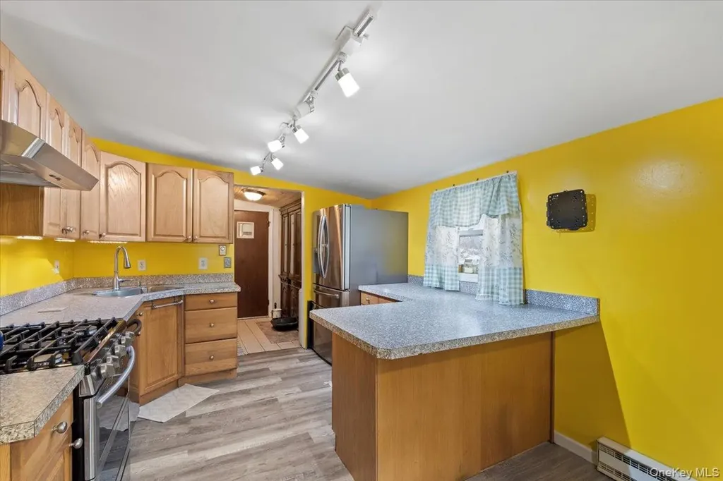 45 Laurel Road Lake Peekskill NY 10537