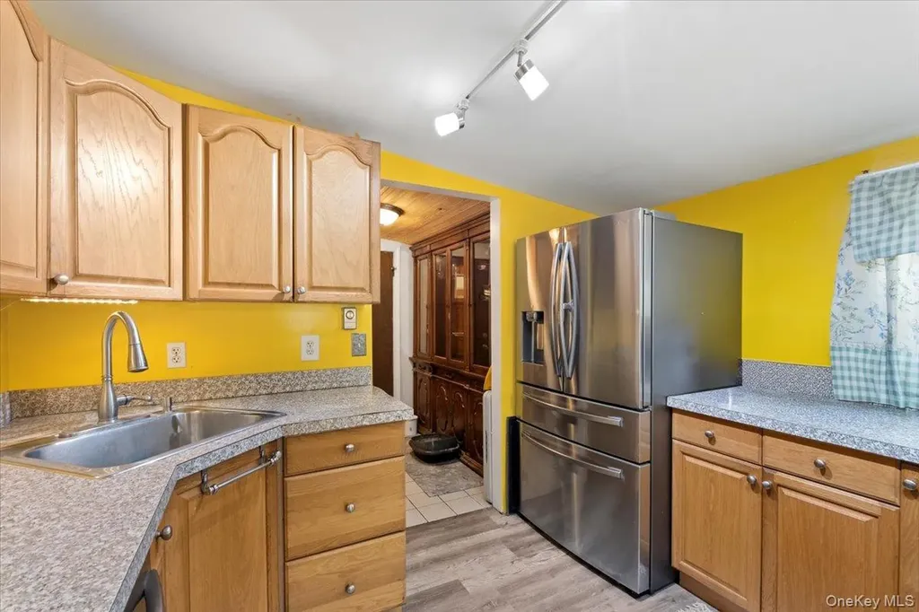 45 Laurel Road Lake Peekskill NY 10537