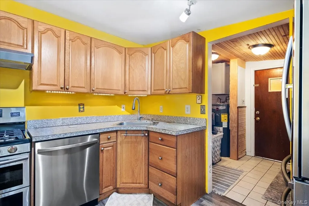 45 Laurel Road Lake Peekskill NY 10537