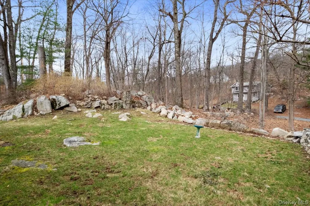 45 Laurel Road Lake Peekskill NY 10537