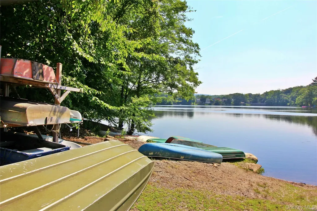 45 Laurel Road Lake Peekskill NY 10537