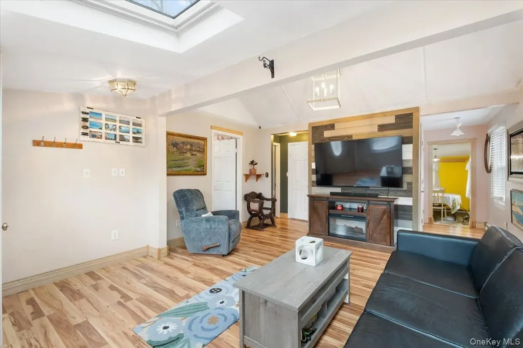 45 Laurel Road Lake Peekskill NY 10537