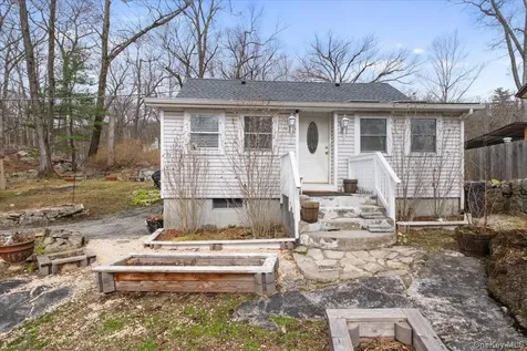 45 Laurel Road Lake Peekskill NY 10537