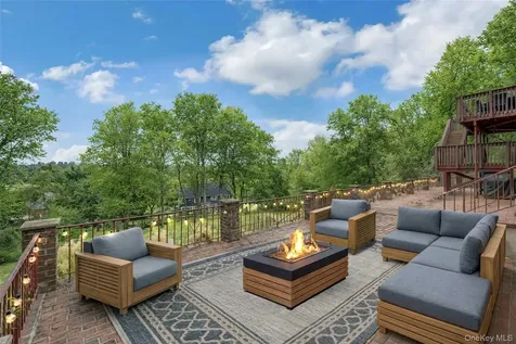 33 Hirst Road Briarcliff Manor NY 10510