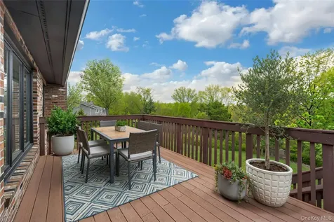 33 Hirst Road Briarcliff Manor NY 10510