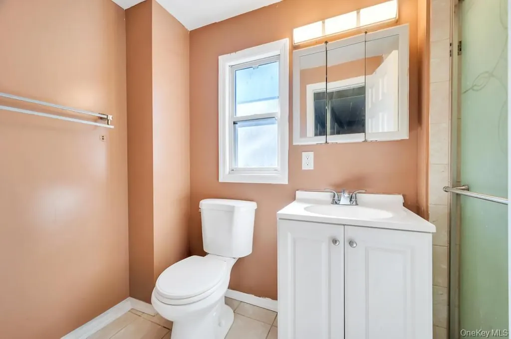 78 Claridge Avenue Elmont NY 11003