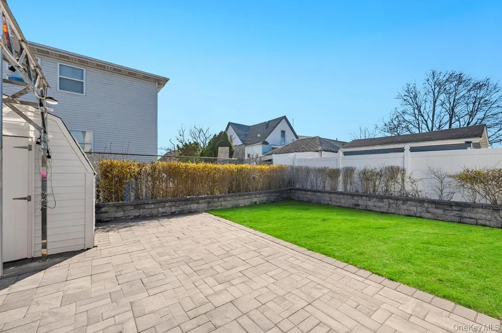 78 Claridge Avenue Elmont NY 11003