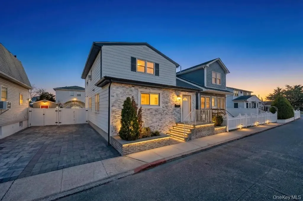 78 Claridge Avenue Elmont NY 11003