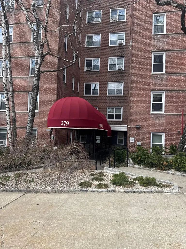 279 North Broadway Street Yonkers NY 10701