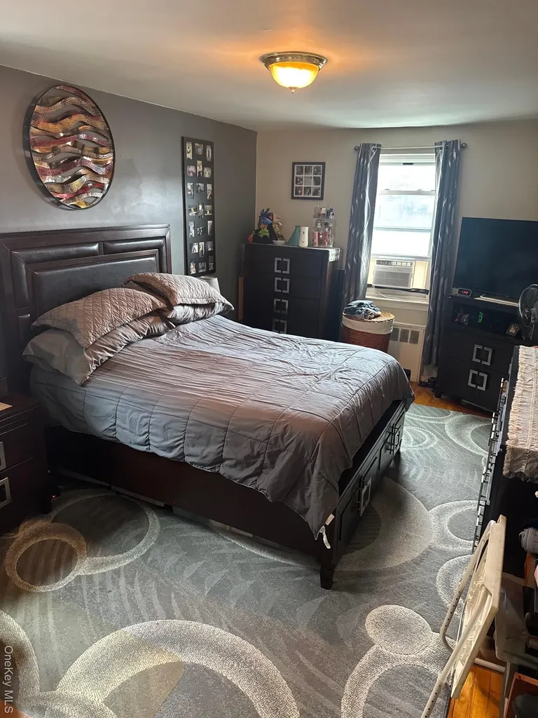 279 North Broadway Street Yonkers NY 10701
