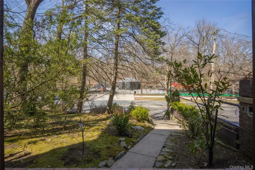 5410 Mosholu Avenue Bronx NY 10471
