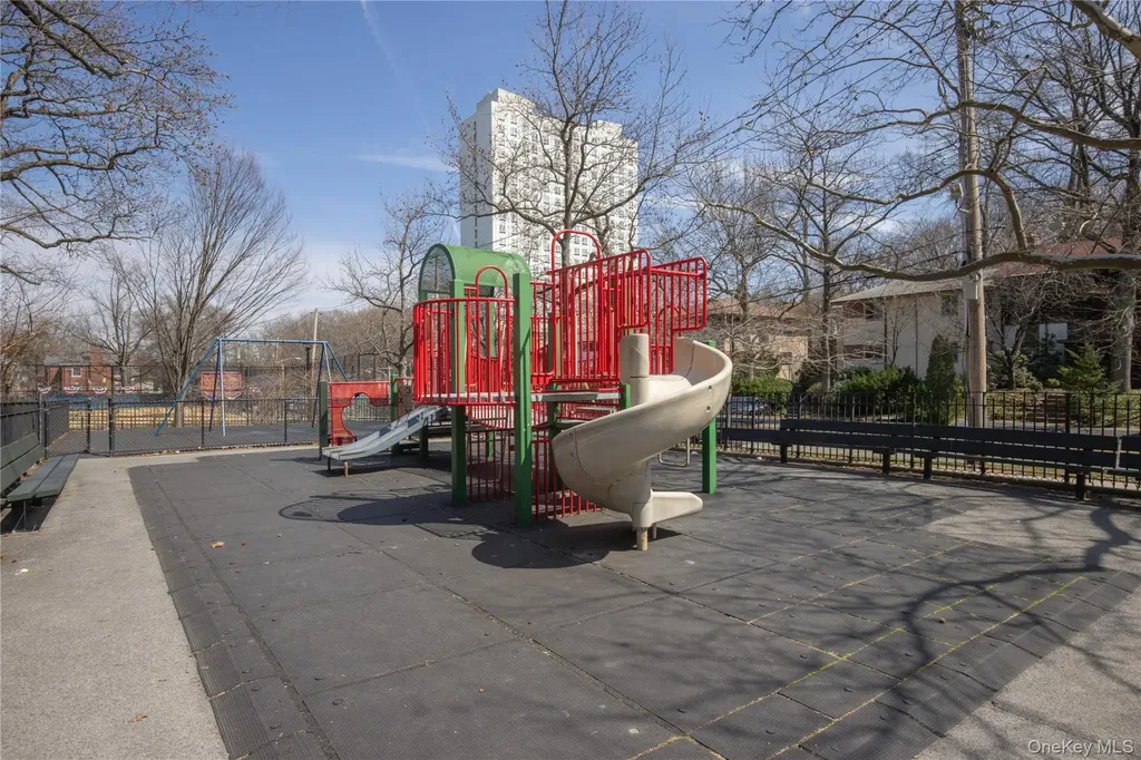5410 Mosholu Avenue Bronx NY 10471