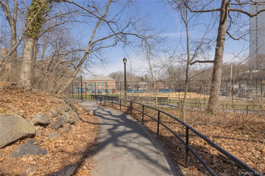 5410 Mosholu Avenue Bronx NY 10471