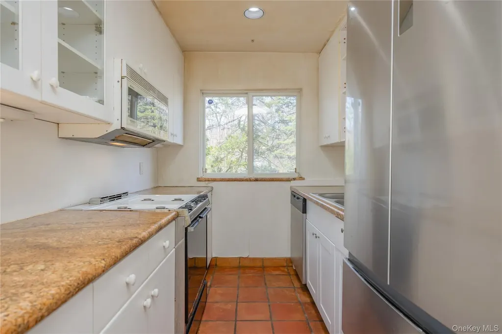 5410 Mosholu Avenue Bronx NY 10471