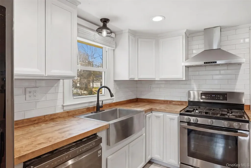 4 Linden Drive Newburgh NY 12550