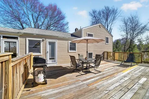 9 Ridge Road Cortlandt Manor NY 10567
