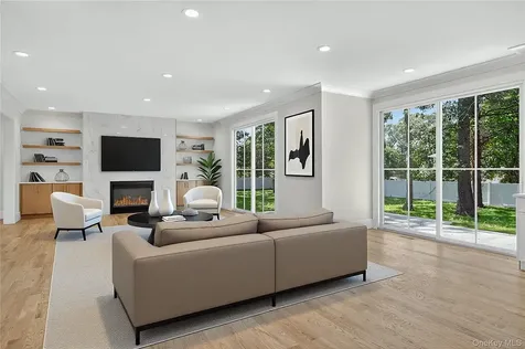 654 Caledonia Road Dix Hills NY 11746