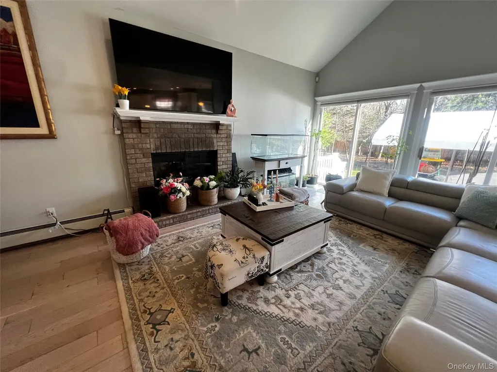 6 Kara Court Centereach NY 11720