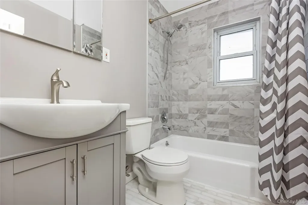 13 Farber Drive West Babylon NY 11704