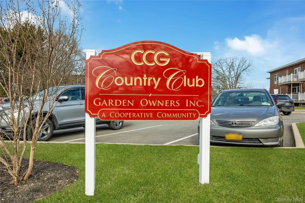 13 Farber Drive West Babylon NY 11704