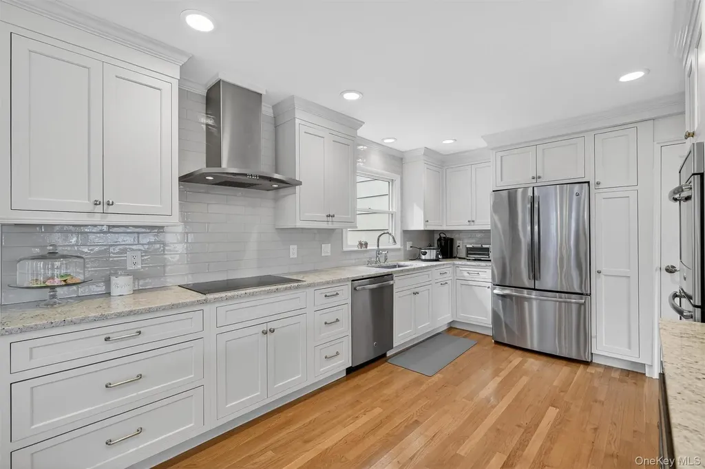 18 Clovebrook Road Valhalla NY 10595