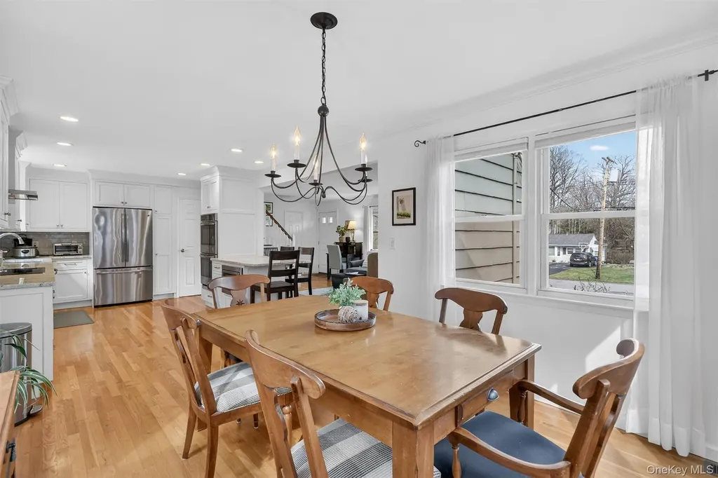 18 Clovebrook Road Valhalla NY 10595