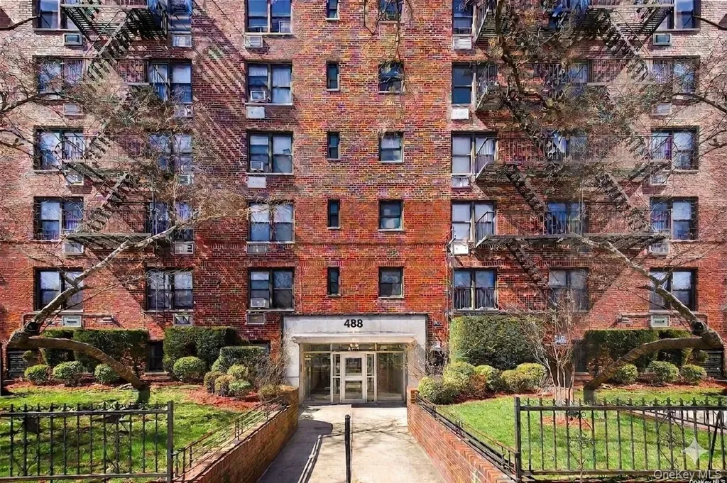 488 Ocean Parkway Brooklyn NY 11218