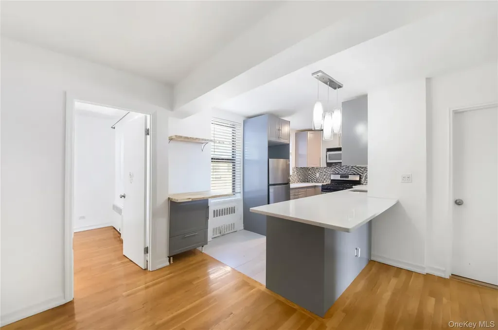 488 Ocean Parkway Brooklyn NY 11218