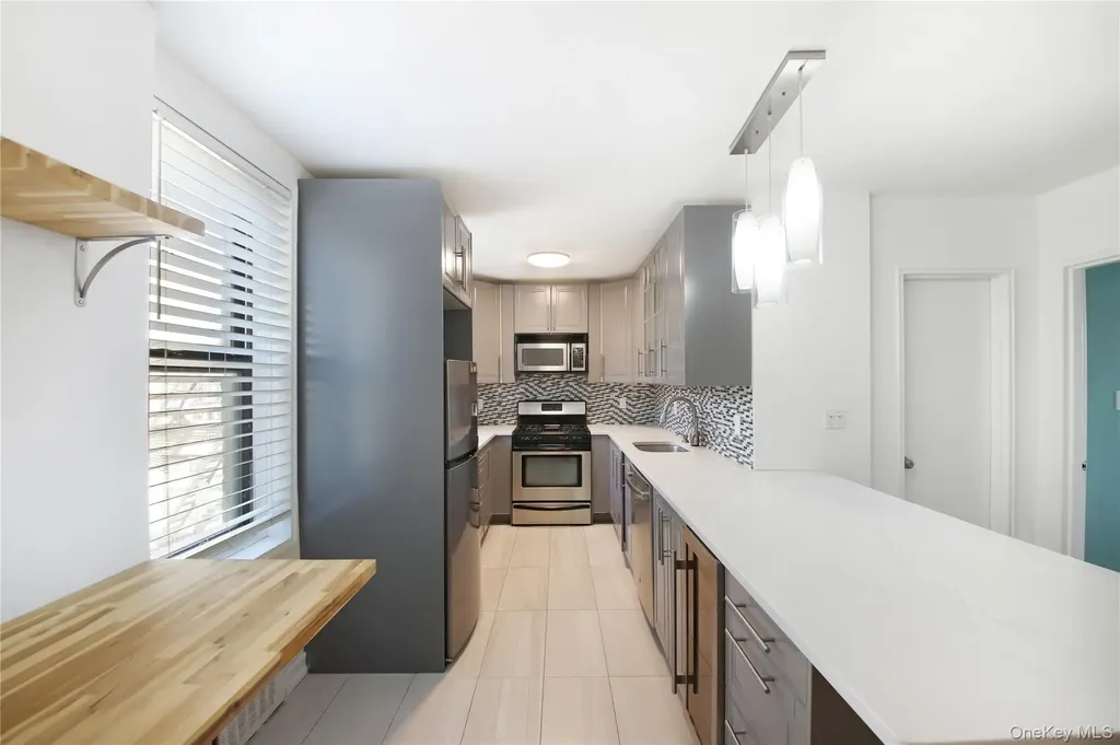 488 Ocean Parkway Brooklyn NY 11218