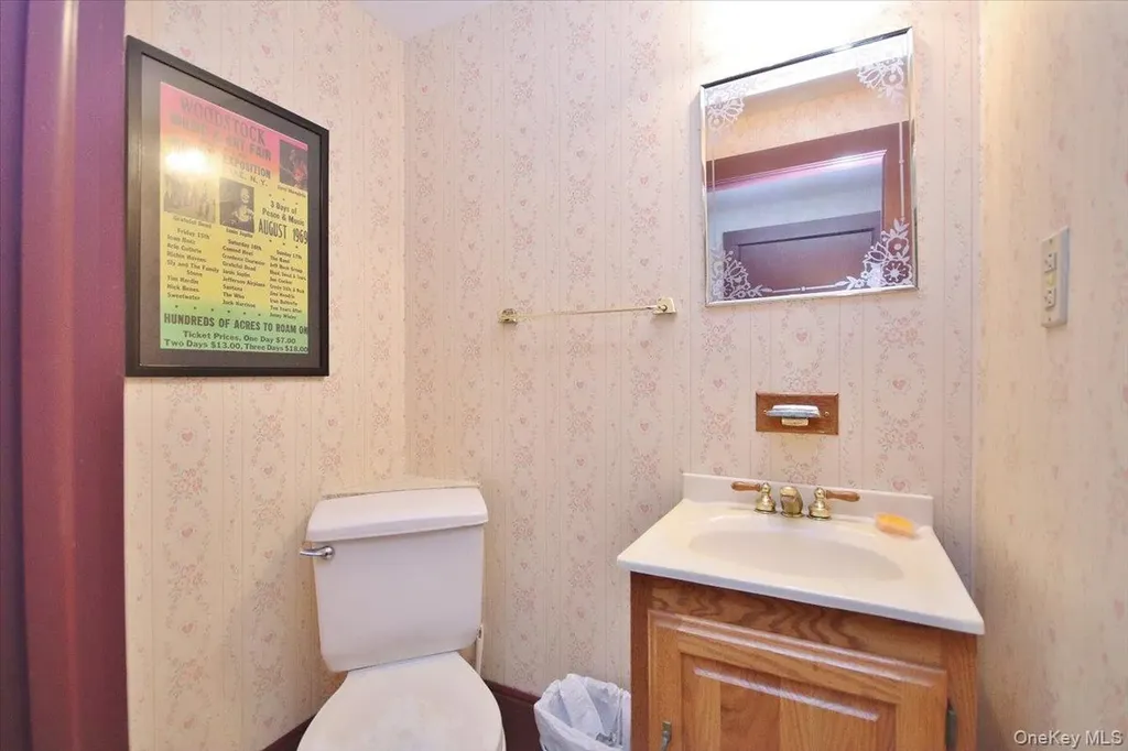 104 Gleneida Avenue Carmel NY 10512