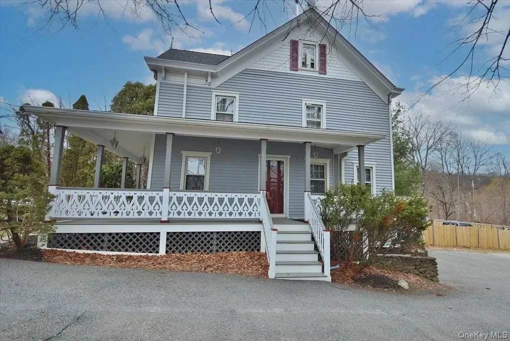 104 Gleneida Avenue Carmel NY 10512