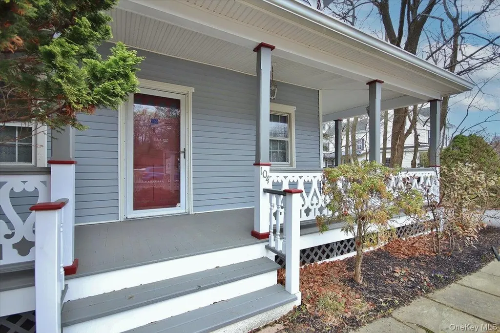 104 Gleneida Avenue Carmel NY 10512