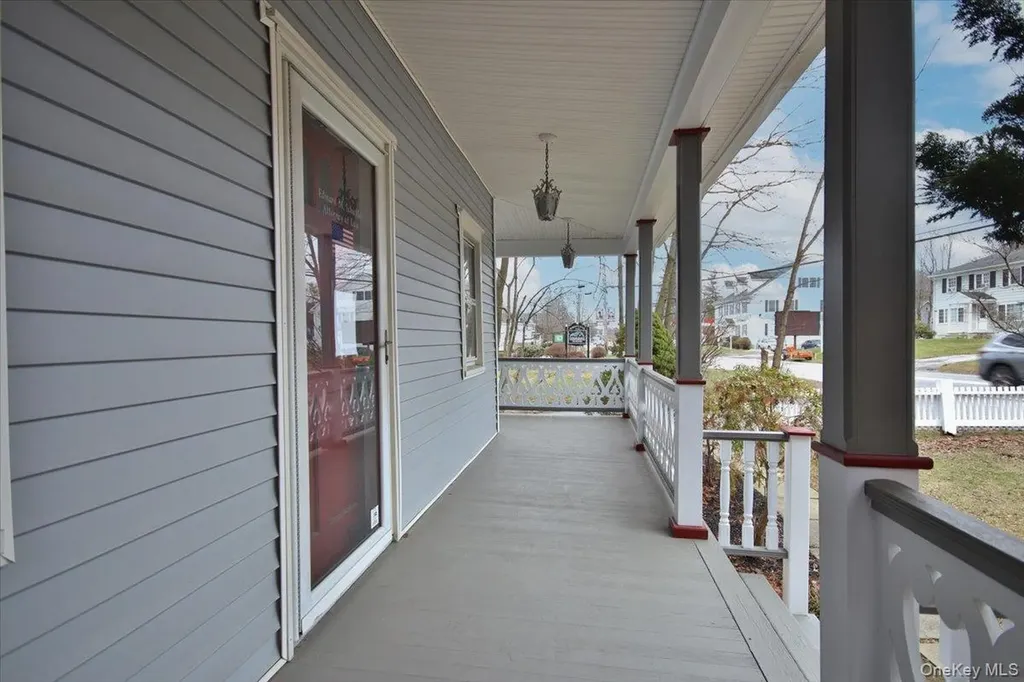 104 Gleneida Avenue Carmel NY 10512
