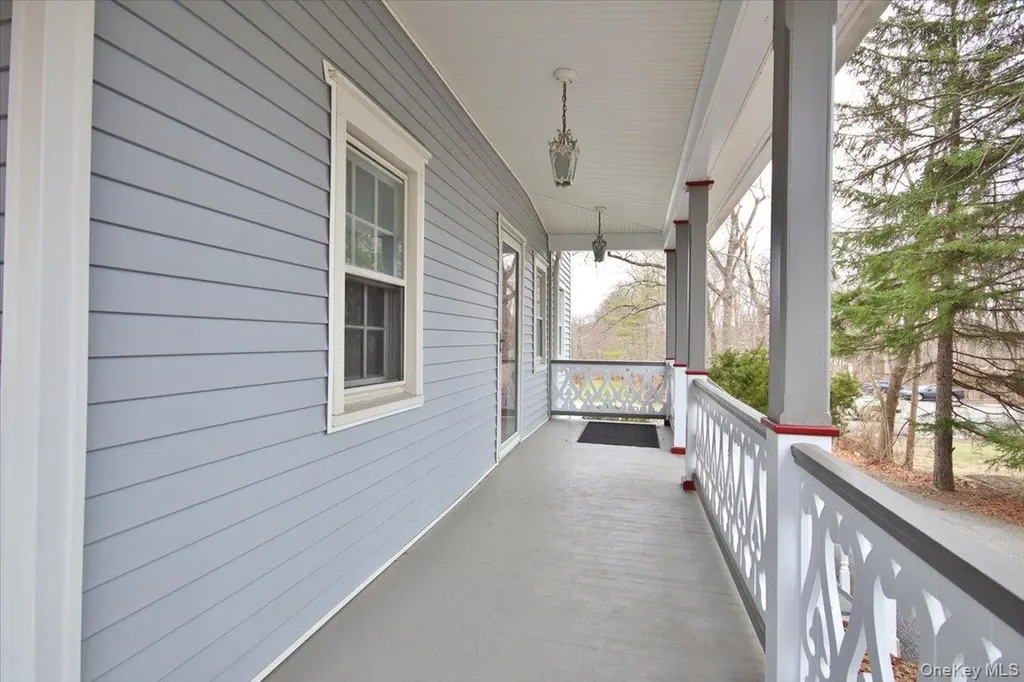 104 Gleneida Avenue Carmel NY 10512