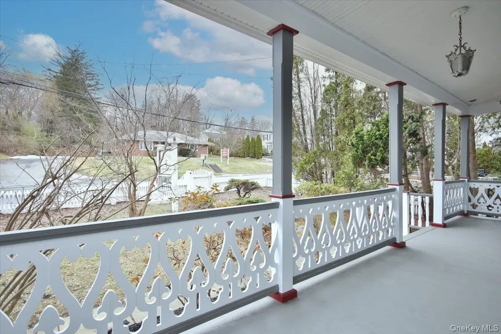 104 Gleneida Avenue Carmel NY 10512
