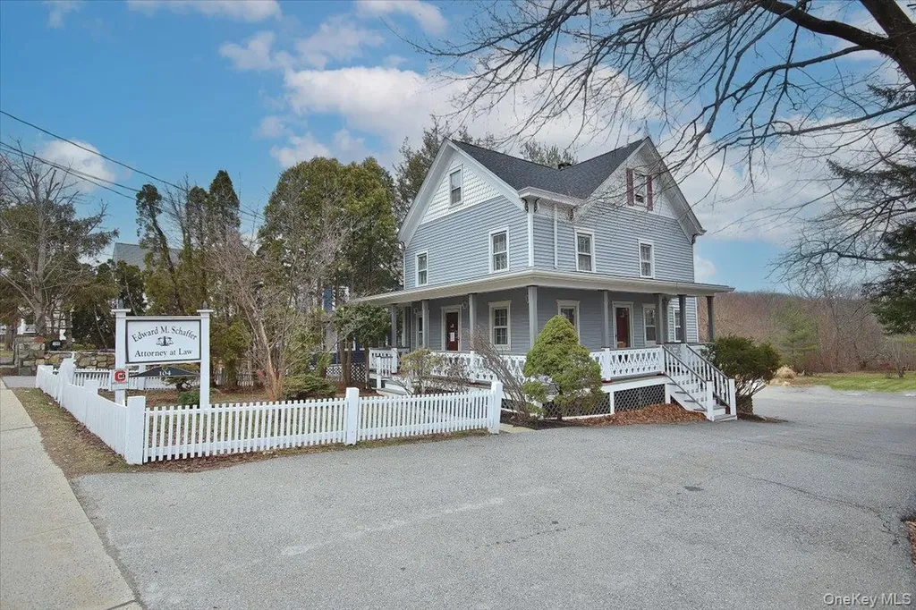 104 Gleneida Avenue Carmel NY 10512