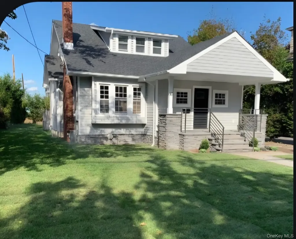 16 Trinity Place Hewlett NY 11557