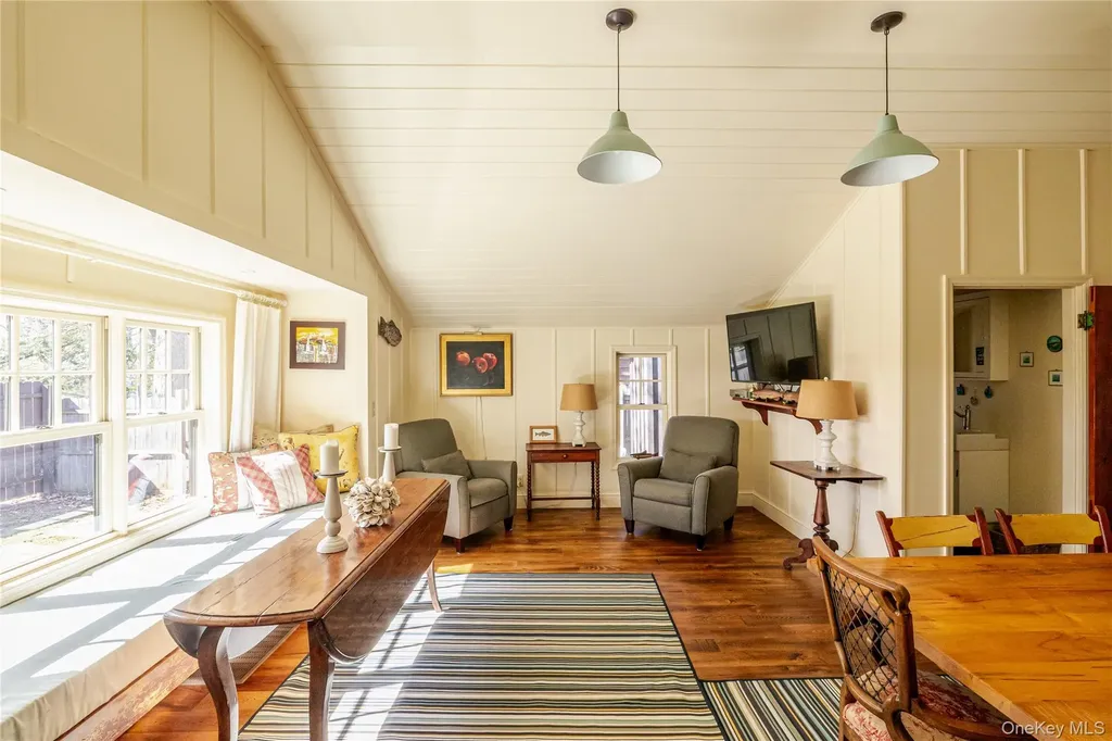 78 The Concourse Drive Kinderhook NY 12130