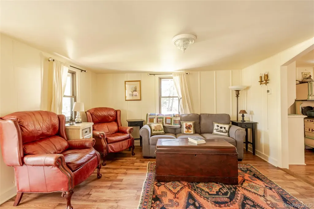 78 The Concourse Drive Kinderhook NY 12130
