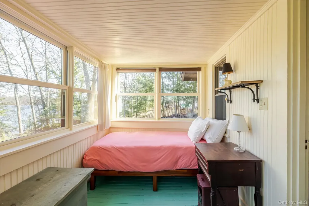 78 The Concourse Drive Kinderhook NY 12130