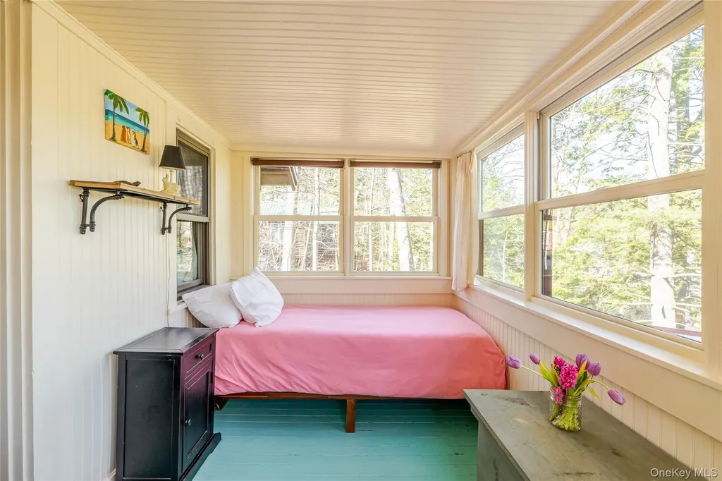 78 The Concourse Drive Kinderhook NY 12130