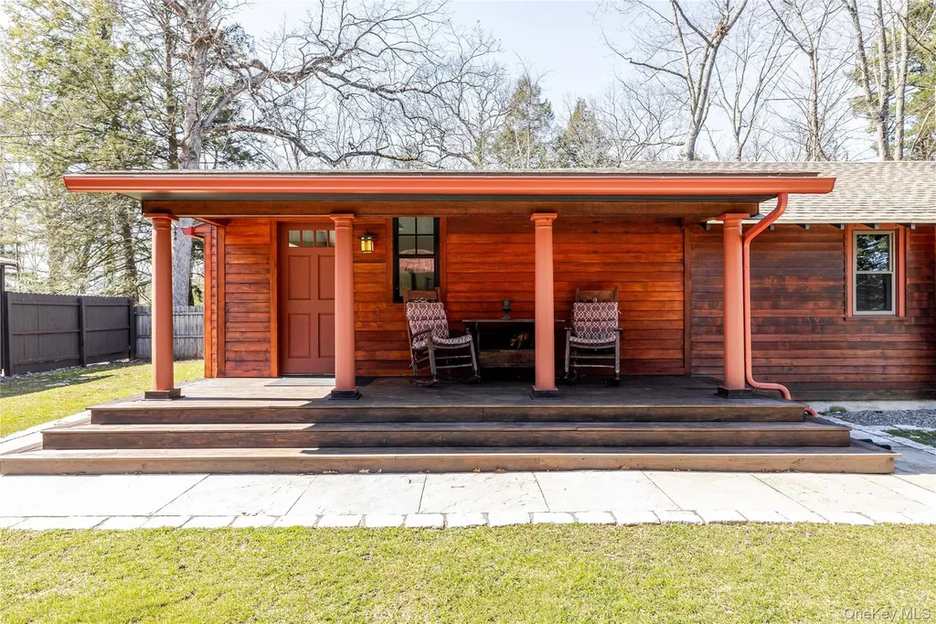 78 The Concourse Drive Kinderhook NY 12130