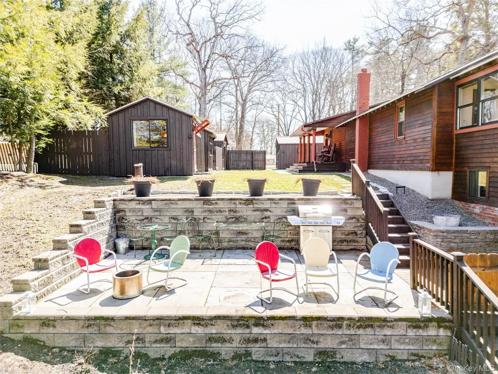 78 The Concourse Drive Kinderhook NY 12130