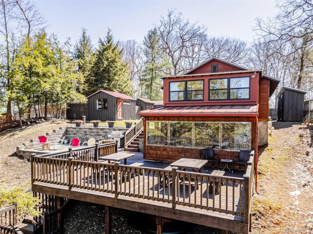 78 The Concourse Drive Kinderhook NY 12130