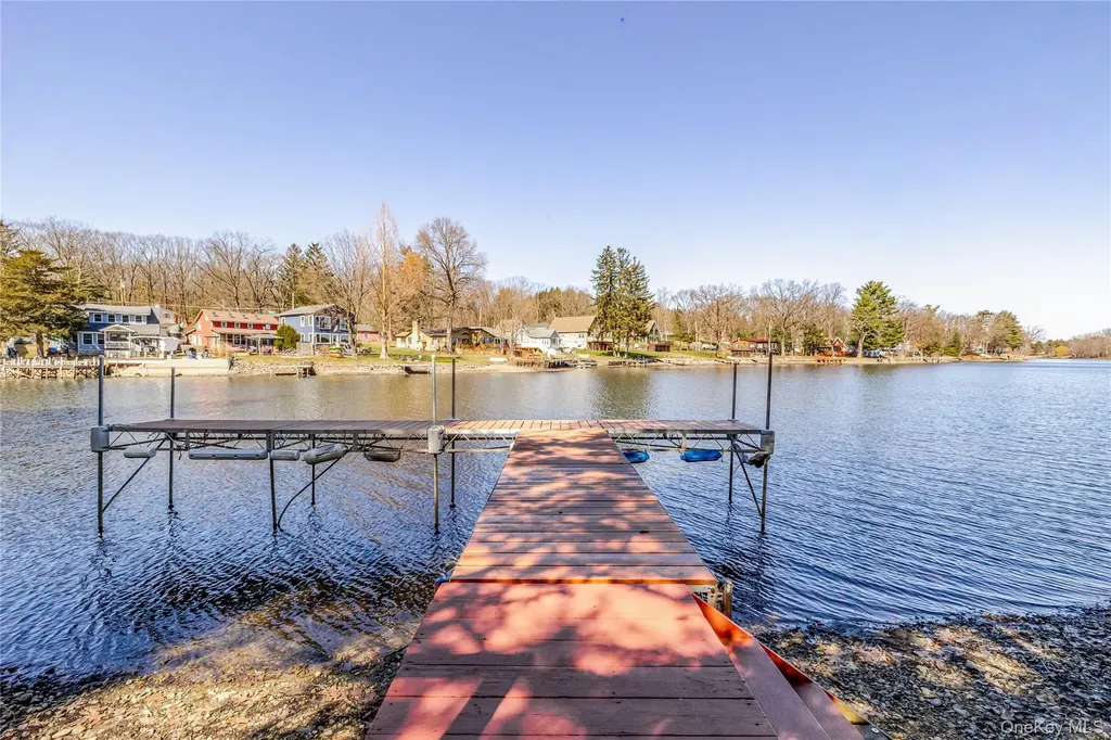 78 The Concourse Drive Kinderhook NY 12130