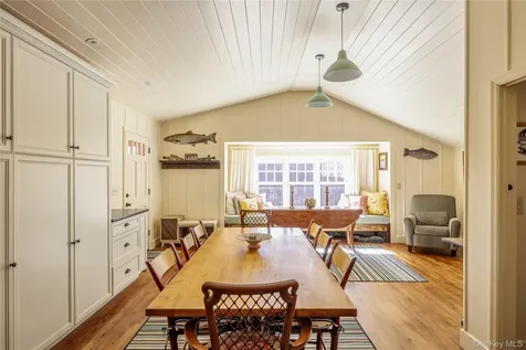 78 The Concourse Drive Kinderhook NY 12130
